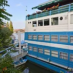 Vodnik 3*