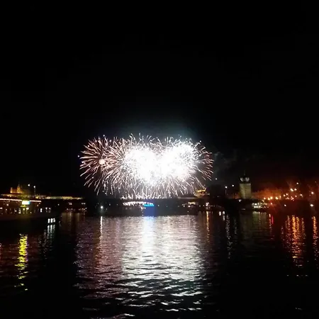 Vodnik Bådhotel Prag