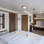 Båthotell Vodnik 3*
