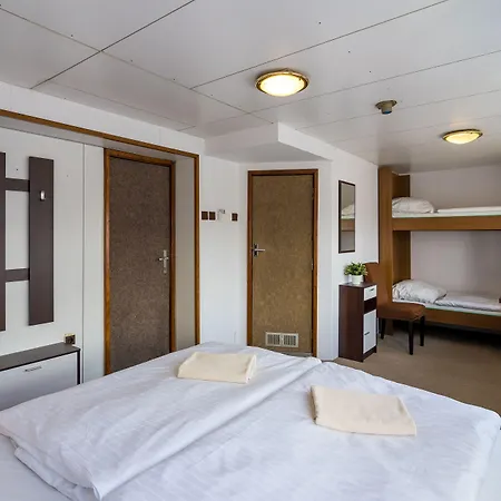 Botel Vodnik 3*