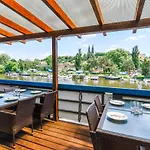 Vodnik Bådhotel 3*