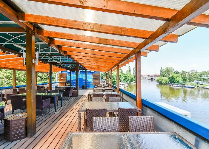 Vodnik Botel
